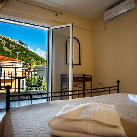 Dimitra'S House Apartment Argostoli  Bagian luar foto